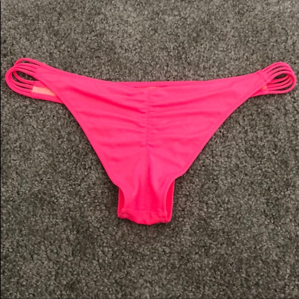 👙Victoria Secret HOT PINK Cheeky Bottoms 👙